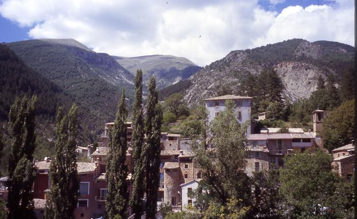Sausses. Cliché Thomassin, Philippe, Roudoule, écomusée en terre gavotte.