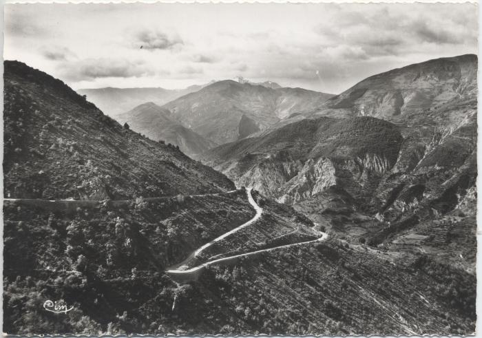 Environs de PUGET-THENIERS (A.-M.) 11731 - Les lacets du col St-Raphaël