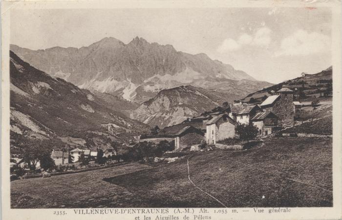 2355. Villeneuve d'Entraunes (A.-M.) alt. 1.055m - Vue générale et les Aiguilles de Pelens