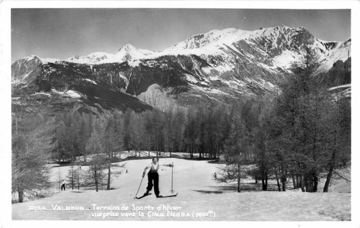 4754 _ VALBERG - Terrains de Sports d'hiver - Vue prise vers la Cima Negra (2551 m.)